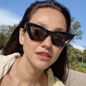 Lunettes de soleil œil de chat personnalisées avec logo, style rétro, monture fine et simple, protection solaire - Product Image 3