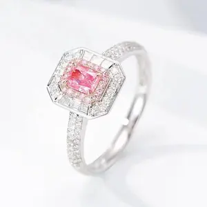 时尚珠宝戒指18k黄金天然钻石和粉色钻石女性订婚戒指