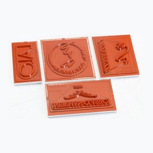 Moules en silicone personnalisés pour machine de marquage à chaud - Product Image 5