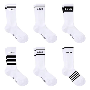 Calcetines deportivos para hombre, calcetines deportivos con logo en el puño, calcetines deportivos con logo en la parte inferior, calcetines deportivos de diseño personalizado, calcetines de fútbol. - Product Image 6
