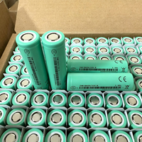 Batteries rechargeables cylindriques au lithium-ion INR18650 33V 3200mAh 18650 3.7V 33V pour pack de batteries au lithium-ion