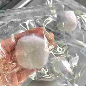 ของเล่นบีบก้อนเต้าหู้ขนปุยสีขาวเหมือนหิมะ รุ่นใหม่ - ของขวัญบรรเทาความเครียดเนื้อนุ่มเด้งดึ๋งสำหรับเด็กและผู้ใหญ่ พร้อมบรรยากาศเย็นสบาย มินิคิวบ์สควิชชี่ - Product Image 3