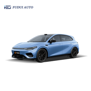 Nuovissimo SUV Compatto Cinese LEAPMOTOR Lafa5 Edizione Comfort 2025 2026, Auto Elettrica a Nuova Energia, Autonomia 501-600km, Motore 150-200kW - Product Image 4