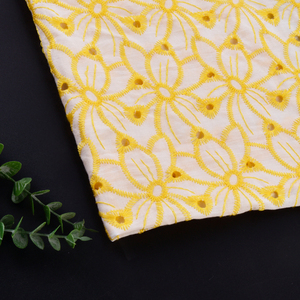 Tela de Punto Estampada con Diseño de Flores Amarillas, Personalizable al por Mayor, con Ingredientes de Poliéster y Elastano, para Confección de Ropa - Product Image 1