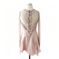 Robe de patinage artistique rose à manches longues, dos en maille transparente, jupe en mousseline ornée de strass, costume de performance pour compétition de patinage, sur mesure