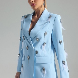 Nouvel ensemble blazer et jupe en plumes orné de diamants Branka pour femme 2025 - Product Image 3