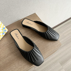 Nuovi sandali da donna a basso prezzo con pedali a fondo piatto Anti-2024 Baotou mezze da donna pantofole personalizzate - Product Image 5