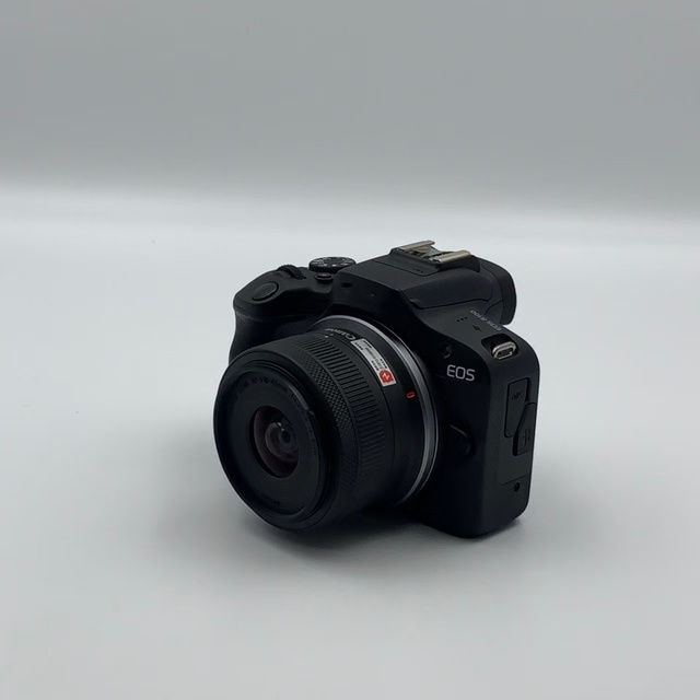 High-quality Original Second-hand Brand R100 with 18-45 Lens 4K HD APS-C Micro-single Professional Camera to Charger Battery.
