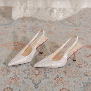 Chaussures à talons hauts avec bride cheville pour femme, escarpins à ajustement sûr pour mariage, soirée et événements spéciaux, design élégant - Product Image 1