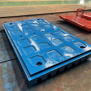 Plaque de mâchoire en acier à haute teneur en manganèse Zhengzhou Yiwei, pièces de rechange pour <span class=keywords><strong>concasseur</strong></span> à mâchoires, équipement <span class=keywords><strong>mobile</strong></span> de minage de pierres et de minerais - Product Image 4