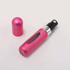 Atomiseur de parfum portable mini 5 ml en aluminium, rechargeable par le bas, format voyage, en verre sérigraphié personnalisé - Product Image 3