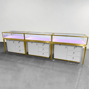 Meuble de présentation de <span class=keywords><strong>bijoux</strong></span> de luxe avec logo personnalisé, vitrine moderne en acier inoxydable doré et verre avec éclairage <span class=keywords><strong>LED</strong></span> - Product Image 5