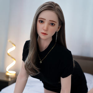 Einführbare Silikon-Sexpuppe - Realistisches Erwachsenen-Intimspielzeug - Product Image 4