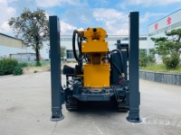 Foreuses hydrauliques géotechniques pour l'exploration de diamants en profondeur de 260 m à vendre – Foreuse à corde métallique avec engrenages, boîte de vitesses, pompe et moteur
