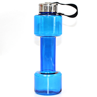 Bouteilles d'eau en forme d'haltères 710ML, fabricant OEM, shakers à protéines en forme d'haltères, bouteille d'eau sans BPA en forme d'haltères