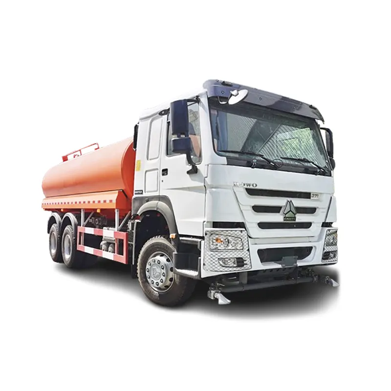 Buen precio Heavy Duty Water Carrier Aspersor Tank Truck Euro 2 Camiones cisterna de agua para la venta