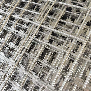 Alambre de púas de doble hélice galvanizado de alta calidad para cercas de plantas químicas, con recubrimiento en caliente y larga vida útil - Product Image 3