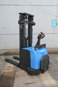 Empilhadeira Elétrica HELI de Alta Elevação 6m, 1.5Ton 2Ton, Empilhadeira Mini para Armazém com Braços - Product Image 3