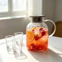 Carafe à eau moderne en verre borosilicate martelé avec couvercle filtrant, 1800 ml, grande capacité, résistante à la chaleur, pour boissons froides à la maison ou en extérieur