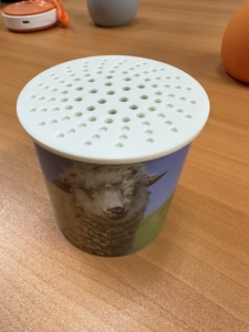 Scatola Sonora con Suono di Mucca, Elettronica di Consumo Novità, Generatore di Rumore a Forma di Mucca in Lattina per Feste e Scherzi - Product Image 2