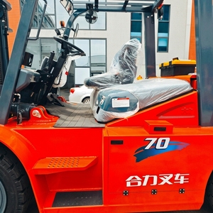 Chariot élévateur diesel haute performance certifié CE de 7 tonnes pour opérations portuaires - Product Image 4