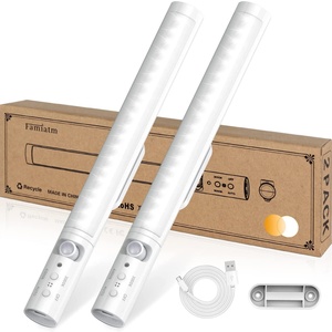 Luz LED Inalámbrica Recargable para Debajo del Gabinete, con Sensor de Movimiento, Barra de Luz Adhesiva para Armario - Product Image 1