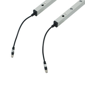JUTAI CL10-16L 1000mm 16 faisceaux IP67 Rideau lumineux de sécurité à faisceaux opposés pour portes de chambre froide <span class=keywords><strong>Industriel</strong></span> - Product Image 3