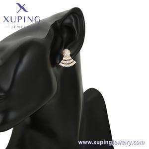 <span class=keywords><strong>97490</strong></span> XUPING Boucles d'oreilles clous en zircon en forme d'éventail couleur or 18 carats pour femmes, usage quotidien, occasions formelles, vente en gros - Product Image 2