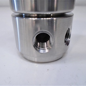 Régulateur de pression compact haute performance à capteur à piston Tesscom 44-5262-241V - Product Image 2