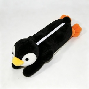 Estuche Personalizado para Lápices, Linda Bolsa de Papelería de Pingüino Suave y Esponjosa para la Escuela, Pingüino de Peluche Acostado en Blanco y Negro - Product Image 3