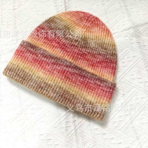 Gorro de lana con degradado de colores para otoño e invierno, gorro de punto cálido para deportes al aire libre, para parejas jóvenes y de mediana edad - Product Image 1