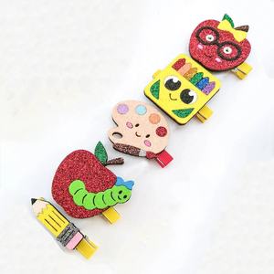 Épingle à cheveux fantaisie faite à la main, mignonne, avec paillettes de Noël, bonhomme de neige, mini fête, boutique, épingle à cheveux pour filles, épingle à cheveux en feutre - Product Image 6