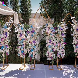 ฉากหลังงานแต่งงาน LEDA Modern Party Events Decor โครงเหล็กสีทองรูปโค้งแหลมประดับดอกไม้แขวน - Product Image 4