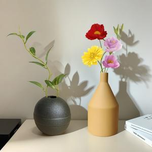 Vase givré couleur Morandi pour la maison, décoration nordique pour fleurs séchées, ornement artistique en résine époxy, personnalisable - Product Image 1