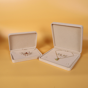 Emballage <span class=keywords><strong>de</strong></span> bijoux en gros pour <span class=keywords><strong>les</strong></span> fabricants, boîte cadeau personnalisée avec logo, boîte à bijoux en velours jaune pour collier, bracelet, boucles d'oreilles, bague. - Product Image 3