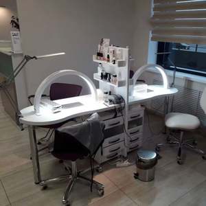 Lámpara Profesional de Aluminio para Uñas de 40W, Lámpara de Mesa LED de Media Luna, Alto CRI 95, Regulación Continua, 6000K Luz Diurna, para Estudio de Video y Uñas - Product Image 3