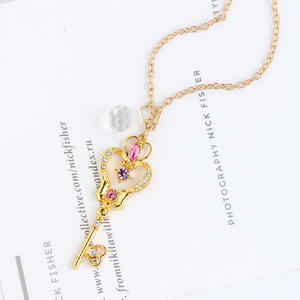 Vente en gros <span class=keywords><strong>Sailor</strong></span> <span class=keywords><strong>Moon</strong></span> Variété Sakura <span class=keywords><strong>Baguette</strong></span> Magique Amour Rose Clé Pendentif Fille Coeur Diamant Cristal Collier - Product Image 2