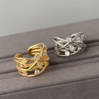 Bague ouverte multicouche, entrelacée, micro-pavée de zircon, idéale pour Instagram, se porte à l'empilement ou seule, elle fait l'admiration de tous.