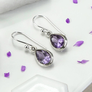 Orecchini a Goccia per Donne, Eleganti Stile Ufficio, Gioielli di Moda per Uso Quotidiano - Product Image 1