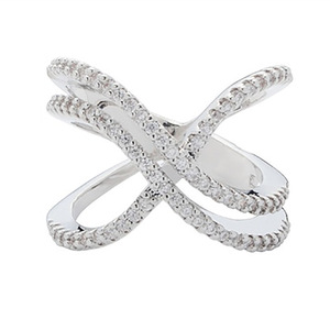 Anello da Donna con Zirconi a Forma di X Intrecciata Multiriga, Gioiello Trendy per Uso Quotidiano e Feste, Idea Regalo - Product Image 1