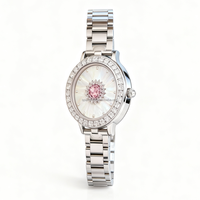 Montre-bracelet pour femme de luxe avec un ensemble de diamants, pierre précieuse rose, cadran en nacre, personnalisable, en acier inoxydable