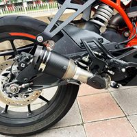 Terminale di Scarico Moto Slip-on in Acciaio Inox Compatibile con Z900 GSXR750 CBR650 - Accessori Completi con Molle e Rete Nera