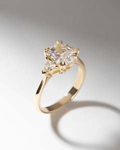 Bague personnalisée en or massif avec diamant de laboratoire taille brillant émeraude, sertie de griffes, pour femme, or jaune, or blanc, or rose - Product Image 2