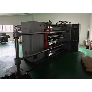 Benutzer freundliche PP-Films chaum rolle zum Rollen Kiss Slitting Machine Automatische Roll-to-Sheet-Schneide maschine