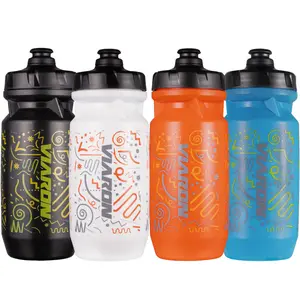 2023 New Arrival Water Bottles Cycling Mountain Bike Drinkware 550ml Plastic Water Bottles Sports Outdoor Water Bottles