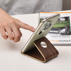 Support de téléphone et tablette en bois de noyer One Wood One Craftsman, support de lecture simple et portable, logo personnalisable - Product Image 2