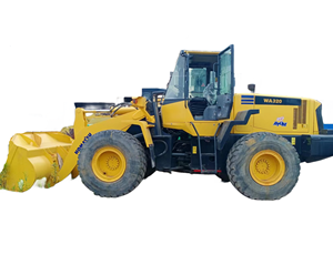 Chargeuse sur pneus Komatsu d'occasion de haute qualité WA320-3 moteur 20 tonnes KYB Kawasaki importé du Japon bon prix à Shanghai - Product Image 1