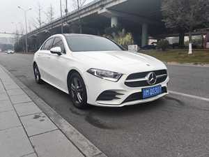 <span class=keywords><strong>Mercedes</strong></span> Benz <span class=keywords><strong>A</strong></span> <span class=keywords><strong>180</strong></span> L <span class=keywords><strong>2022</strong></span> Usado, Sedán Deportivo, 1.3T 136hp, Distancia Entre Ejes Larga, Compacto de Lujo, Bien Mantenido, Listo para Enviar - Product Image 3
