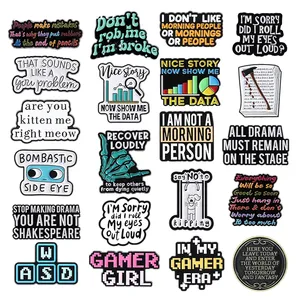 Broche en émail humoristique pour adultes, collection <span class=keywords><strong>de</strong></span> proverbes : « Tous les <span class=keywords><strong>drames</strong></span> doivent rester sur scène », badge <span class=keywords><strong>de</strong></span> revers, bijou amusant, cadeau pour amis - Product Image 1