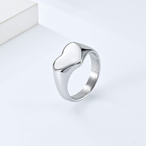 Anillo de Boda Romántico de Acero Inoxidable 316L Chapado en Oro Fino de 14k 18k, Resistente al Deslustre, con Diseño de Corazón, para Mujer y Hombre - Product Image 3